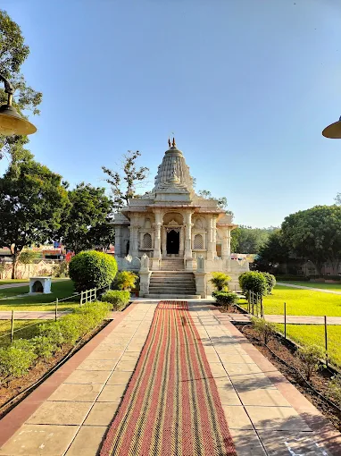 Bhakt Niwas - Shree Gajanan Maharaj Sansthan